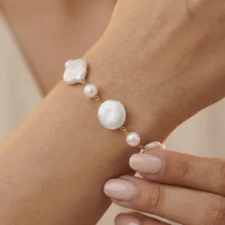 Golden Megan Pearl Bracelet