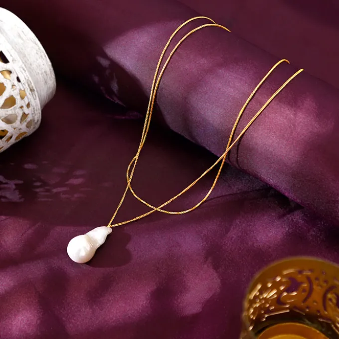 Golden Megan Pearl Necklace