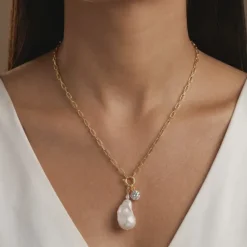 Golden Shailene Pearl Necklace