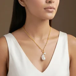 Golden Shailene Pearl Necklace