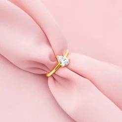 Golden Simple Zirconia Ring