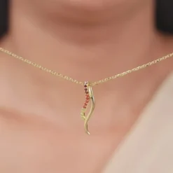 Golden Tanirika Pendant With Link Chain