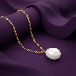 Golden Zooey Pearl Necklace