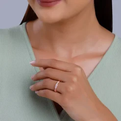 Kriti Sanon Rose Gold Sparkling Spiral Ring