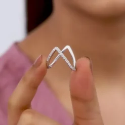 Kriti Sanon Silver Beautiful Vanki Ring