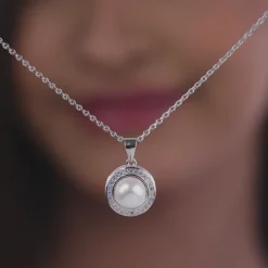 Kriti Sanon Silver Pearl Pendant with Link Chain