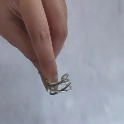 Kriti Sanon Silver Weave Black Zircon Ring