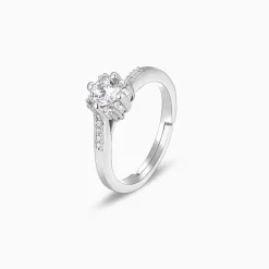 Kriti Sanon Silver Zircon Twist Ring