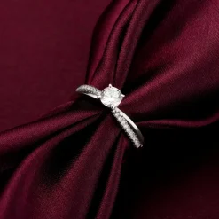 Kriti Sanon Silver Zircon Layered Ring