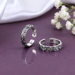 Oxidised Silver Saanvi Toe Rings