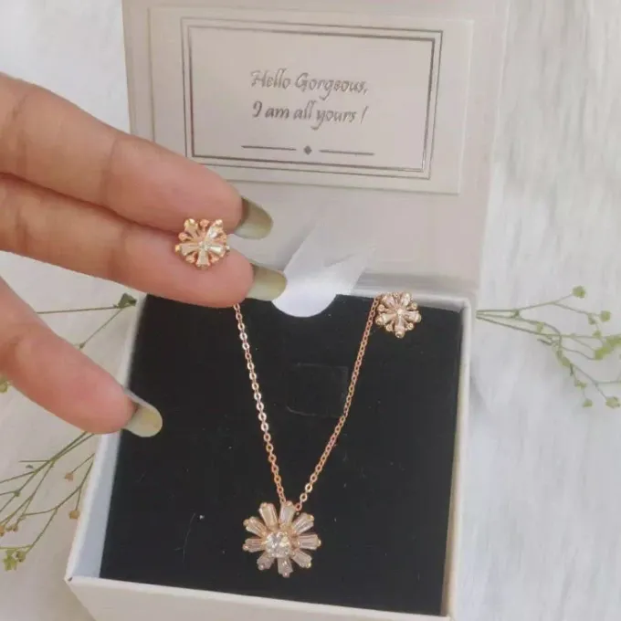 Rose Gold Baguette Flower Set with Link Chain