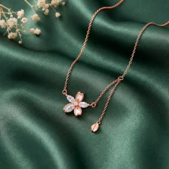 Rose Gold Bloom Necklace