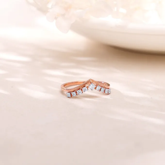 Rose Gold Elegant Pear Diamond Ring