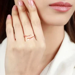 Rose Gold Hug Me More Ring