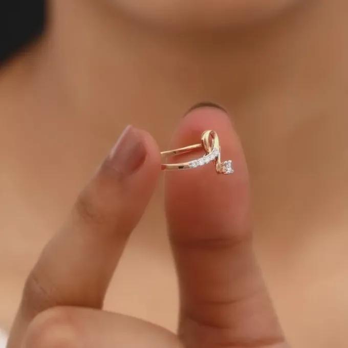 Rose Gold Looped Diamond Ring
