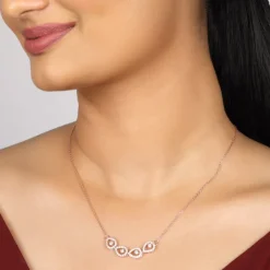 Rose Gold Peary Love Necklace