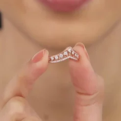 Rose Gold Shiny Vanki Ring