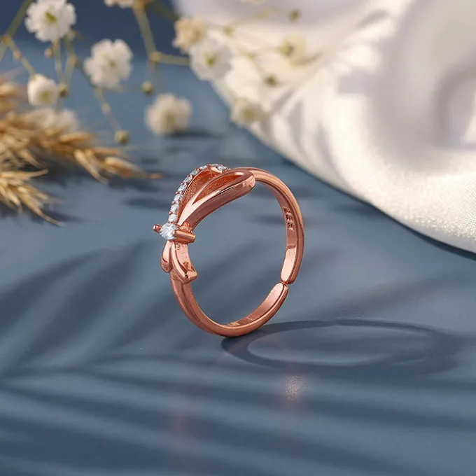 Rose Gold Sparkling Knotted Ring (Size 11)
