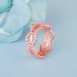 Rose Gold Wavy Dreams Ring