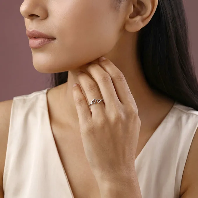 Silver Amora Ring (Size 12)