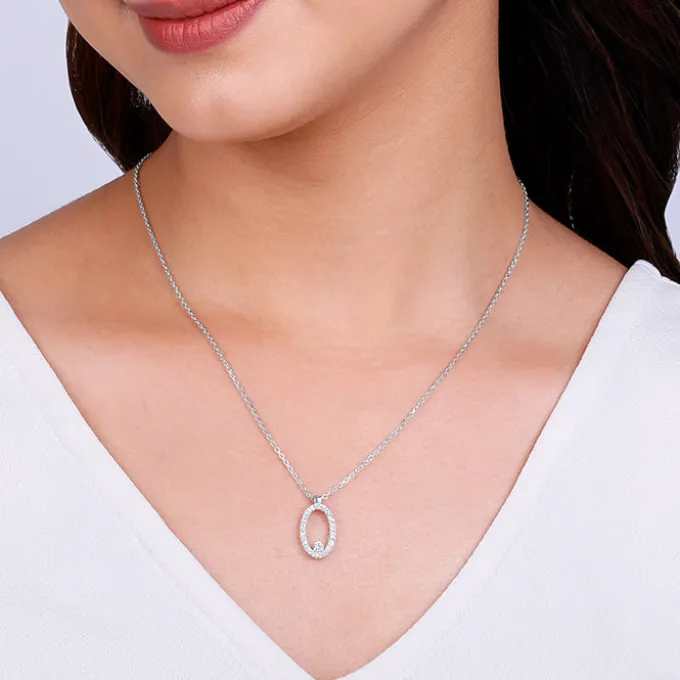 Silver Arena Pendant With Link Chain