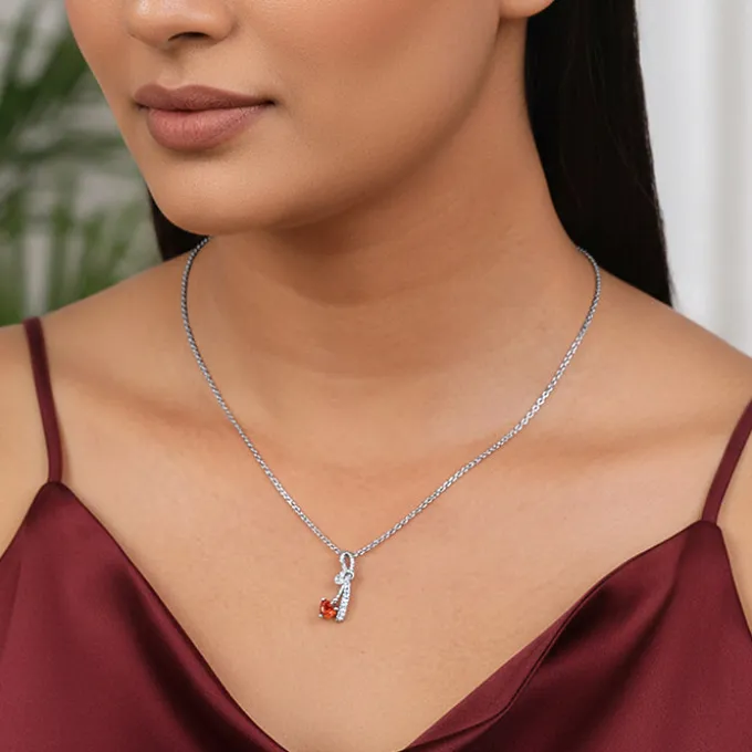 Silver Bleeding Love Pendant With Link Chain