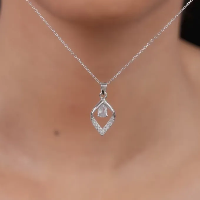 Silver Bling Queen Pendant with Link Chain