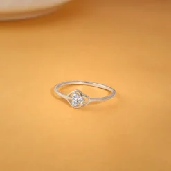 Silver Clover Ring