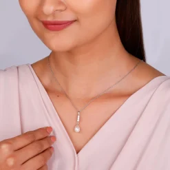 Silver Drop of Pearl Pendant with Link Chain