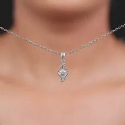 Silver Falling Dew Pendant With Link Chain