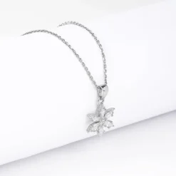 Silver Flowery Snowflake Pendant With Link Chain