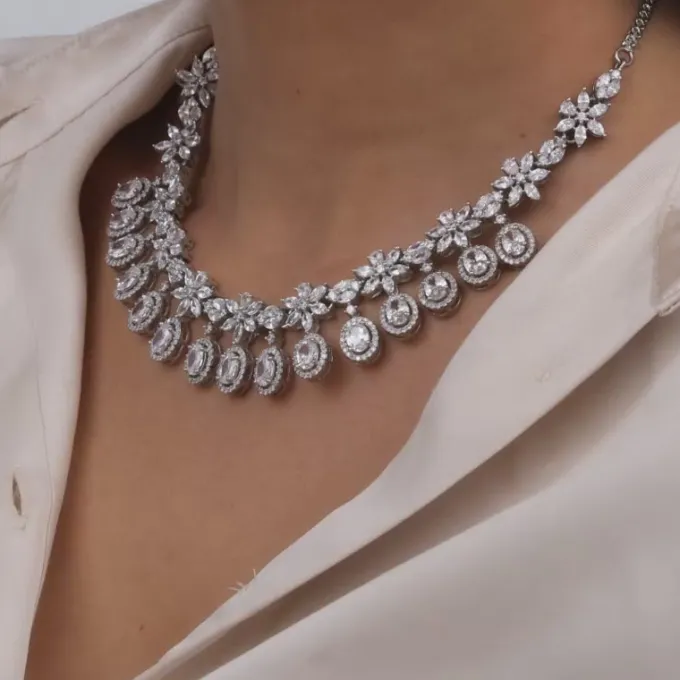 Silver Gleaming Bridal Necklace