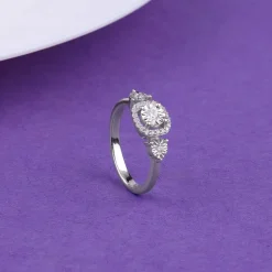 Silver Gracious Look Ring