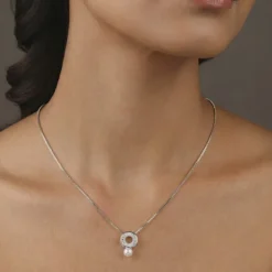 Silver Lizzie Pearl Necklace