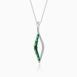 Silver Remarkable Pendant With Link Chain