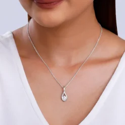 Silver Tear Drop Pendant With Link Chain