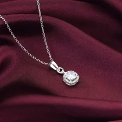 Silver Twilight Solitaire Pendant With Link Chain