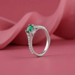 Silver Victoria Ring (Size 12)