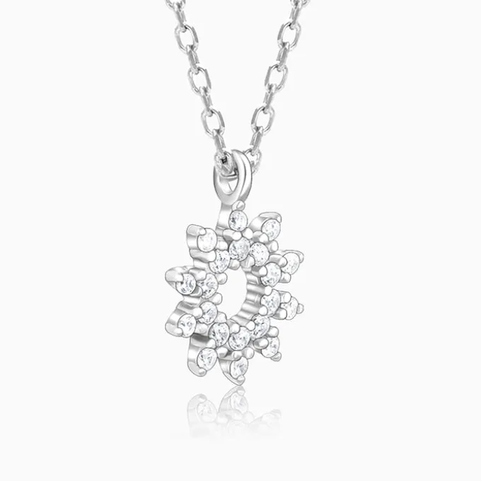 Sliver Sparkling Floral Pendant With Link Chain