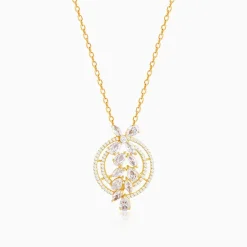 The White Periwinkle Pendant With Link Chain